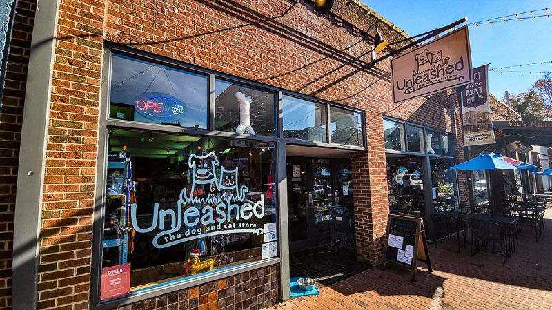 Unleashed (dog & cat store)